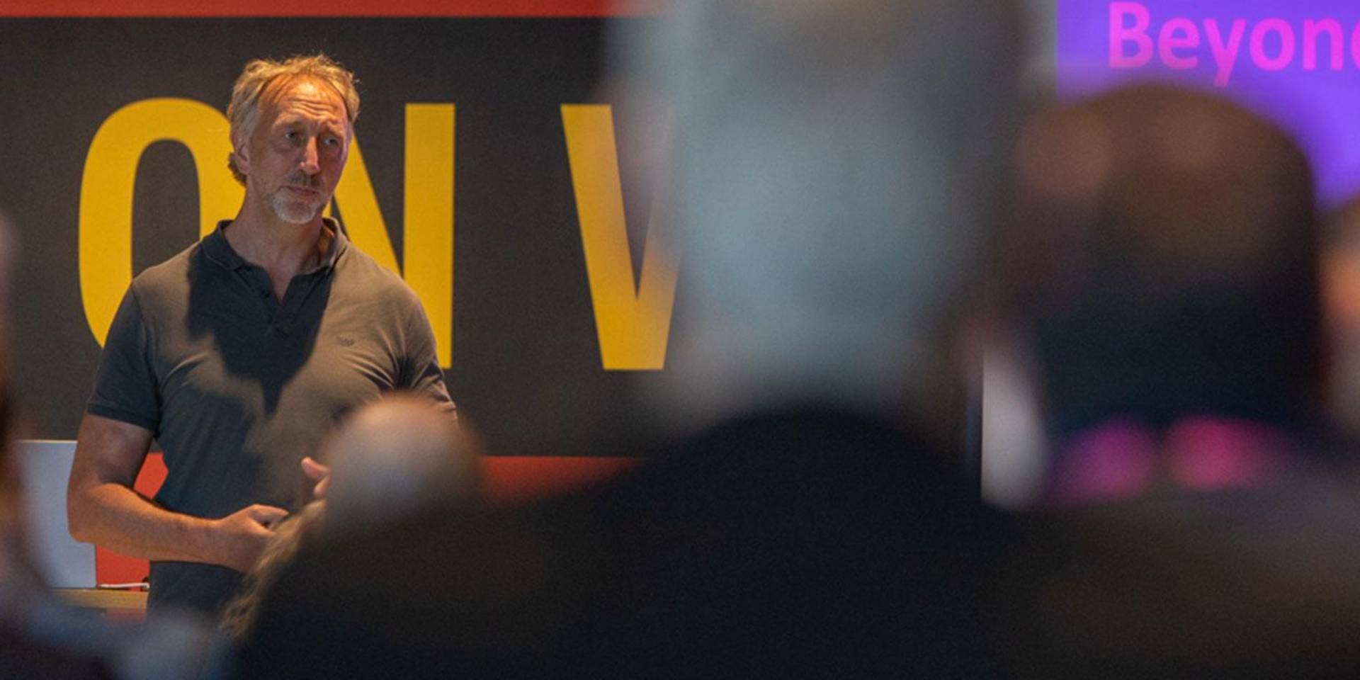 darren-home-banner-optimised darren-home-banner-optimised